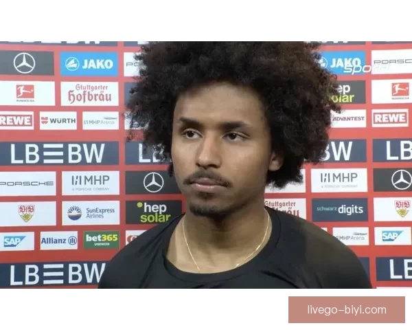 阿德耶米回应挑衅：我通常不与球迷对抗，但斯图加特曾在主场做过类似举动